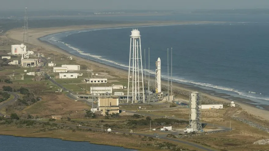 La compañía estadounidense Orbital ATK enviará la noche del lunes su nave no tripulada Cygnus a una nueva misión de abastecimiento de la Estación Espacial Internacional (ISS).