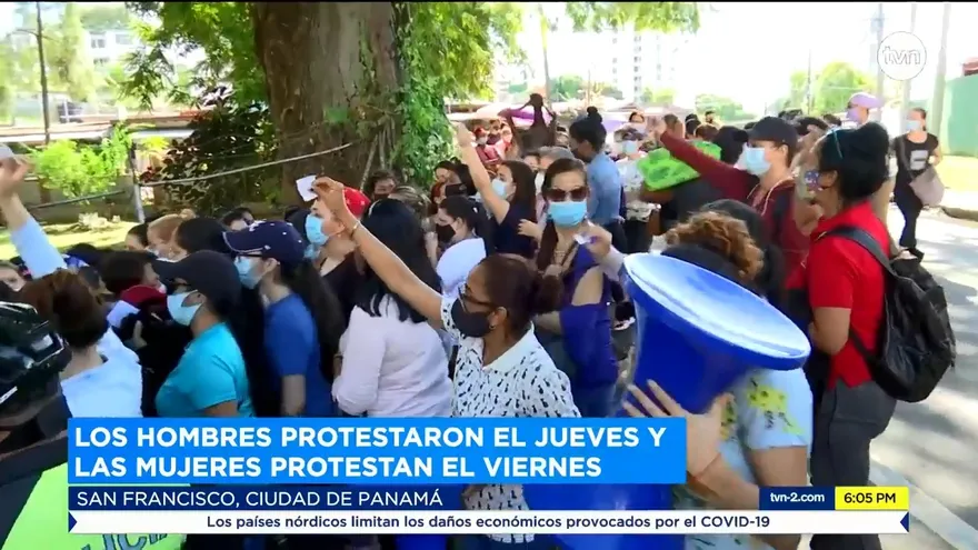 Mujeres protestan en San Francisco por bono solidario