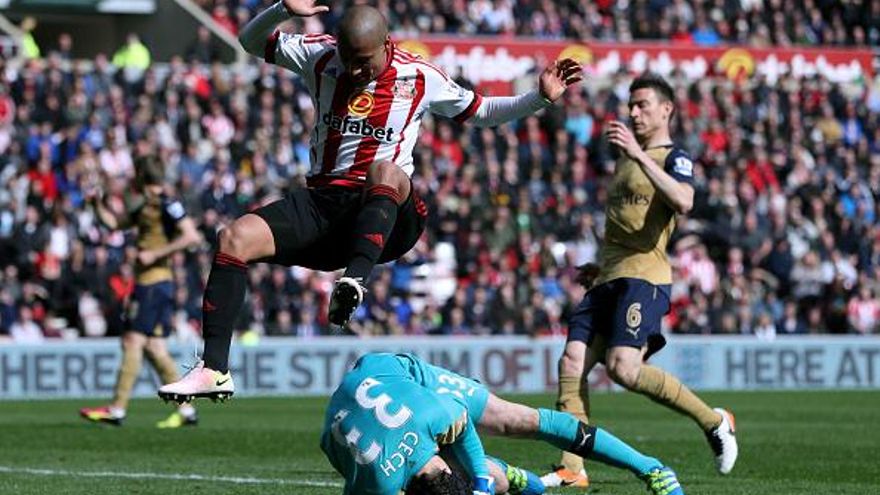 Acción del partido entre el Sunderland y el Arsenal