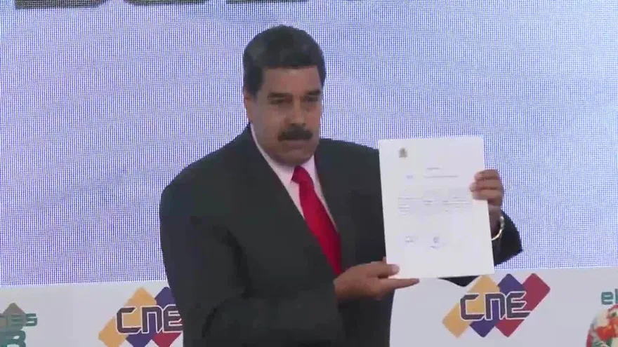 Parlamento de Venezuela declara a Maduro “usurpador”