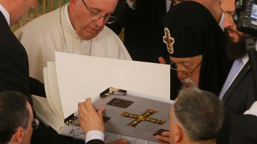 'Existe una guerra mundial para destruir el matrimonio"'