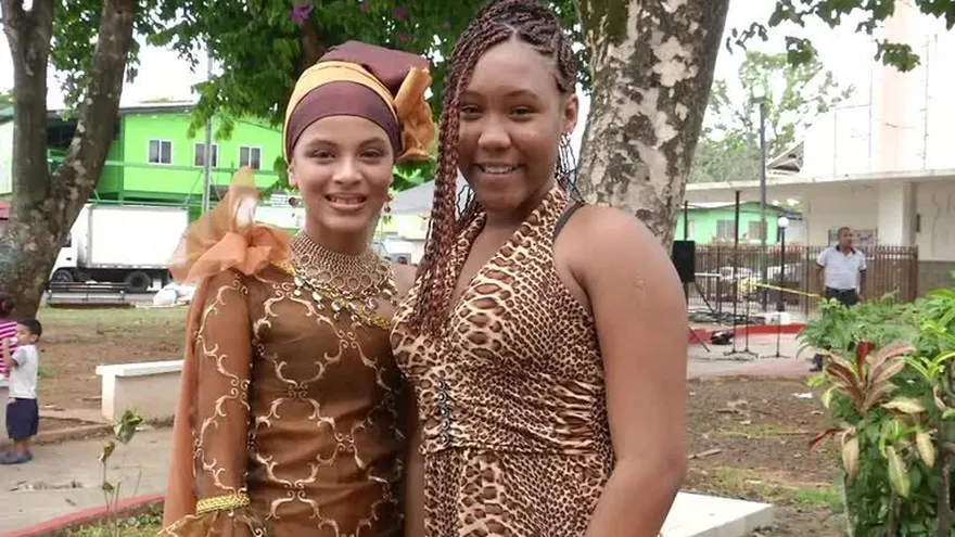 Las trenzas siguen generando polémica en Panamá