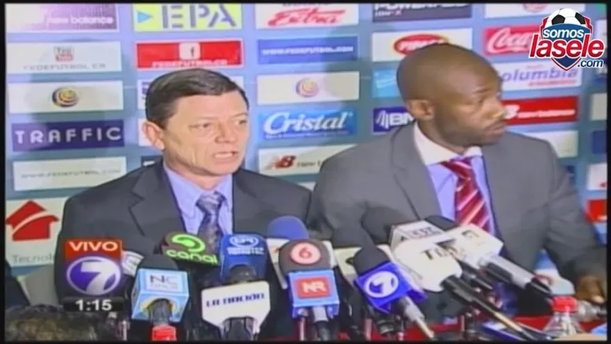 En conferencia DT Wanchope presentó su renuncia con la Selección de Costa Rica