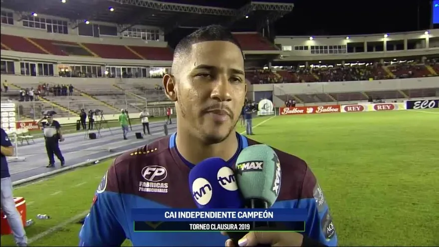 José Guerra el portero del CAI detuvo dos tiros penales a los monjes