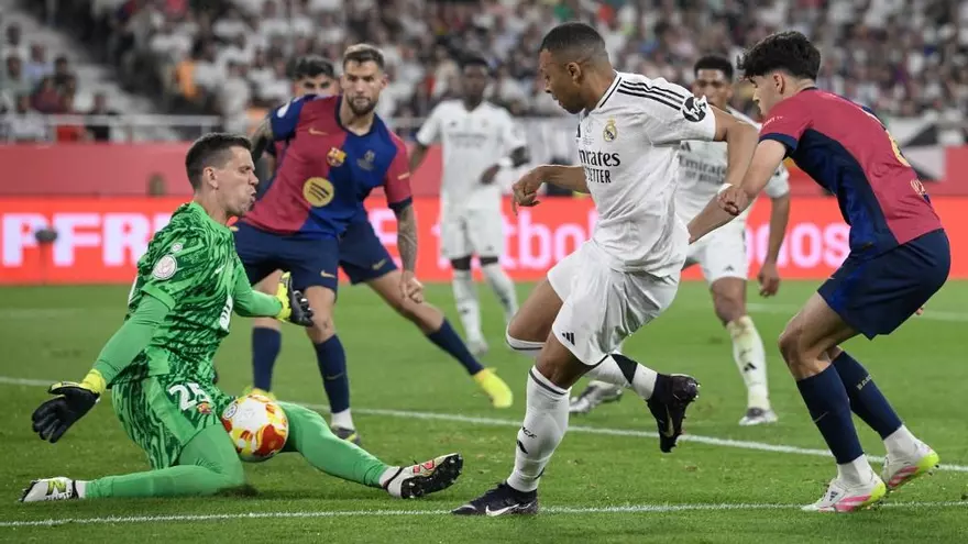 Barcelona y Real Madrid en acción