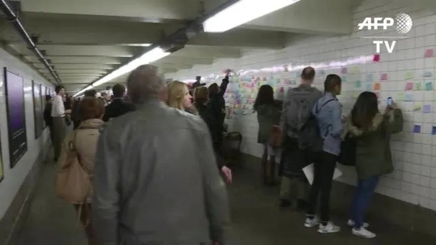 Terapia colectiva en metro de Nueva York tras elección de Trump