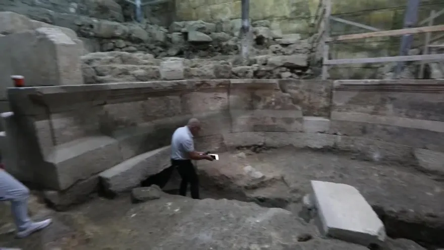 Israel descubre una parte oculta del Muro de Lamentaciones