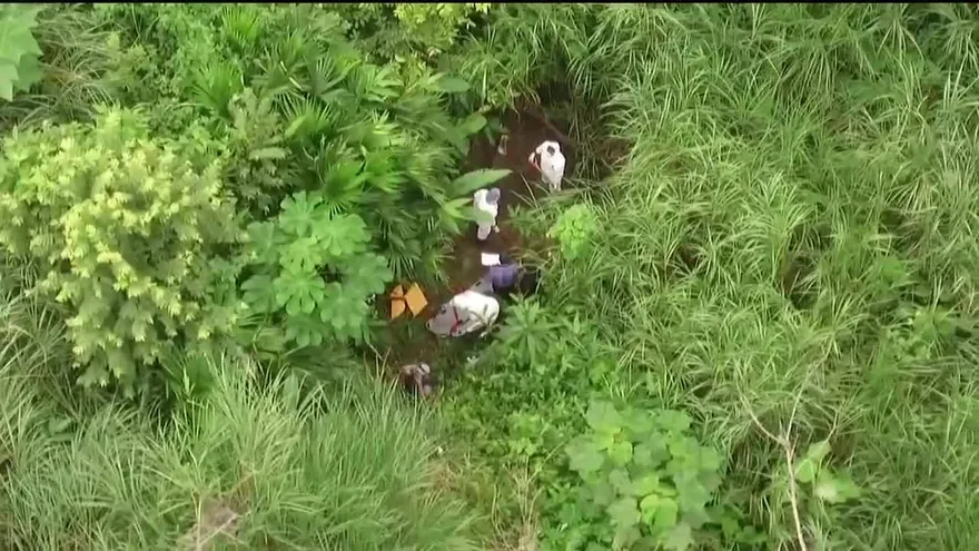 Encuentran cadáver semi enterrado en Cocolí