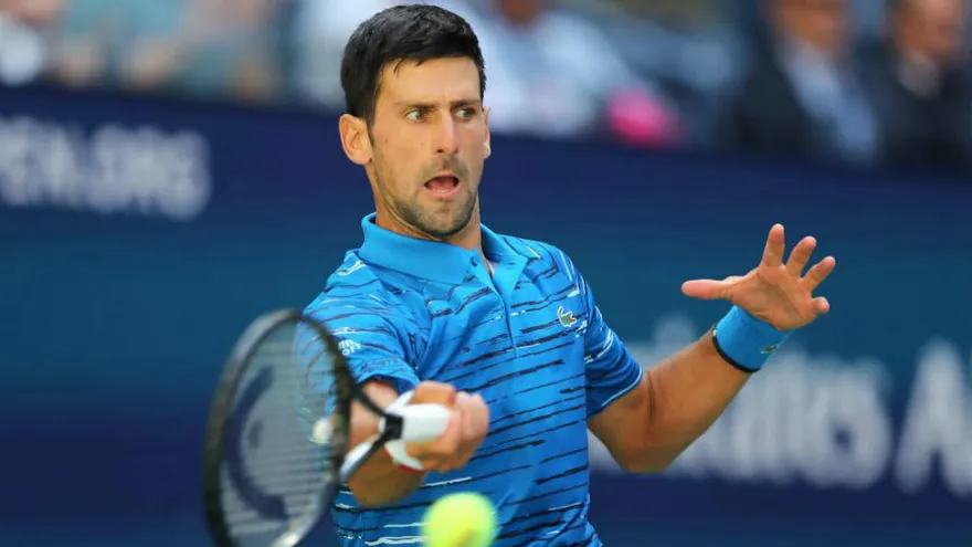 Djokovic gana en primera ronda al español Carballés en partido sin sorpresas