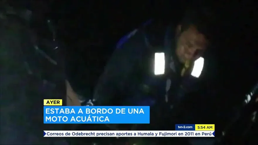 Rescatan a una persona que quedó a la deriva en su moto acuática