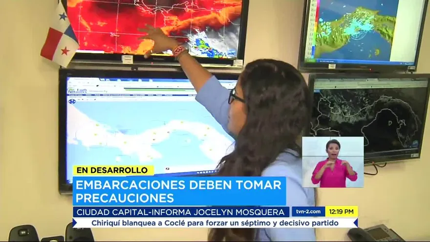 Autoridades piden precaución a bañistas por aviso de mar adverso