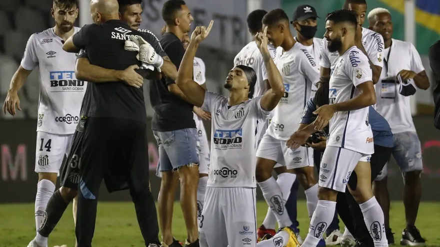 Santos peleará la Libertadores contra Palmeiras tras golear a Boca