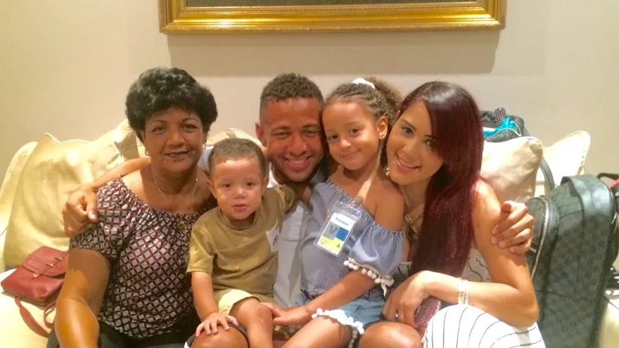 Jugadores de la Sele envían sus felicidades a todas las madres panameñas