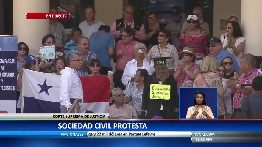 Sociedad Civil protesta en la Corte Suprema