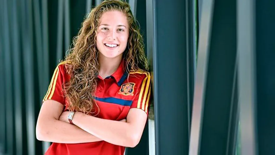 Celia Jiménez, la ingeniera aeronáutica de la selección española femenina