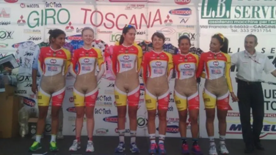 UCI no acepta uniforme de ciclistas colombianas