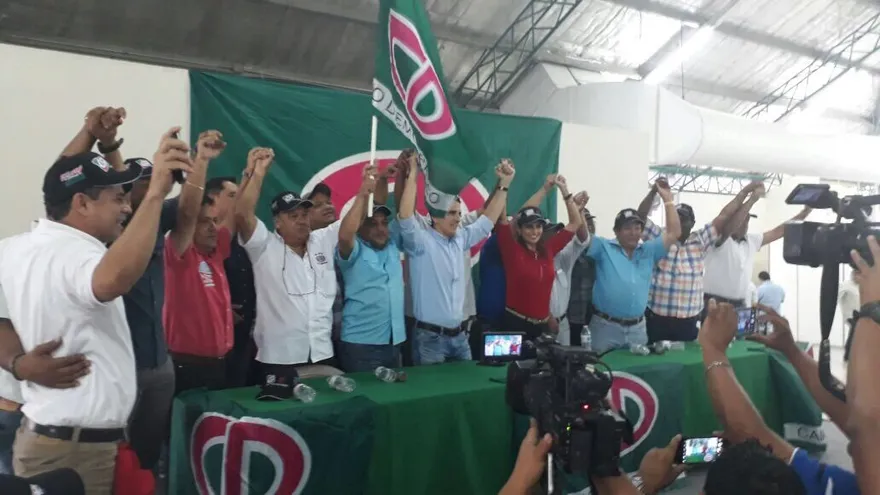 Rómulo Rpux completa su nómina para presidir el CD.