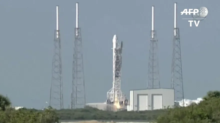 SpaceX envía cápsula a la Estación Espacial Internacional