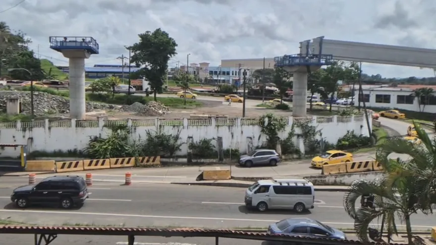 Parada del Xtra en la Línea 3 del Metro