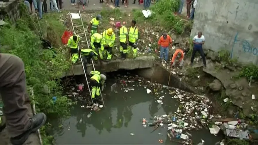 Continúan labores de rescate de niño desaparecido en San Miguelito