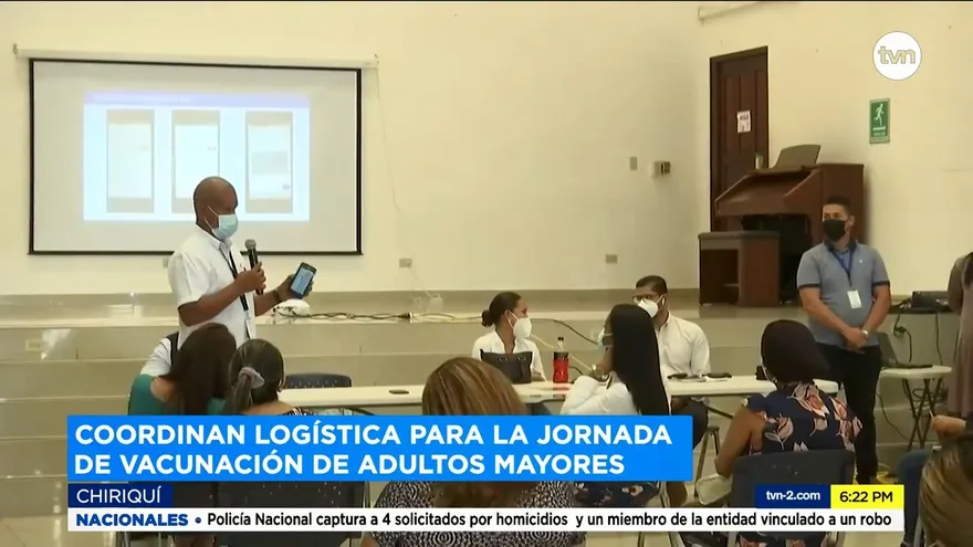 Capacitan a personas para vacunación de adultos mayores en Chiriquí