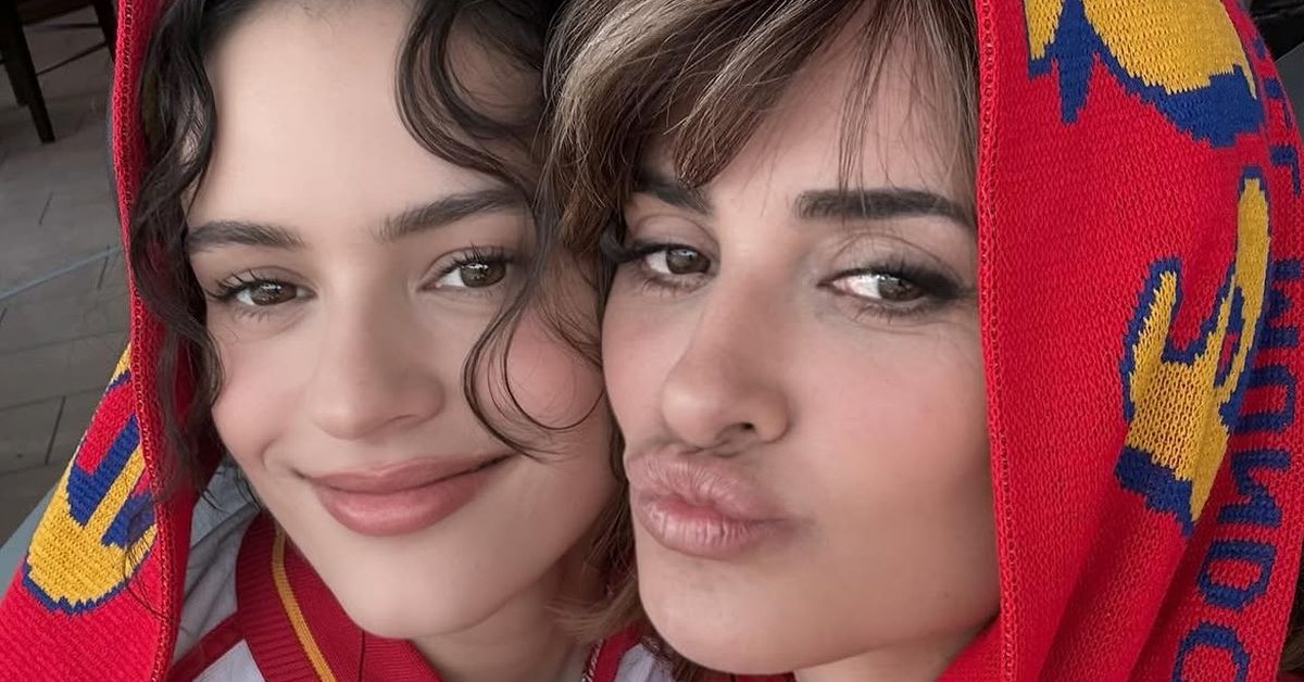 Rosalía, Penélope Cruz y Javier Bardem apoyan a España en octavos
