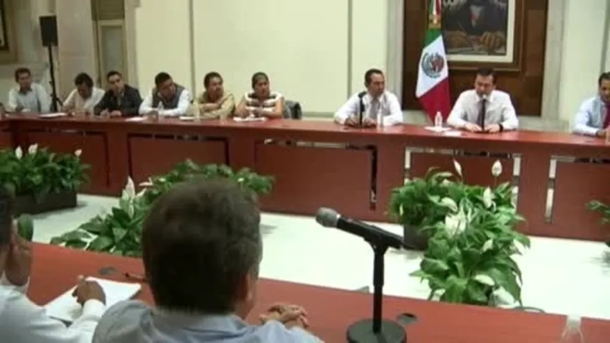 Gobierno y maestros mexicanos entablan diálogo forzado
