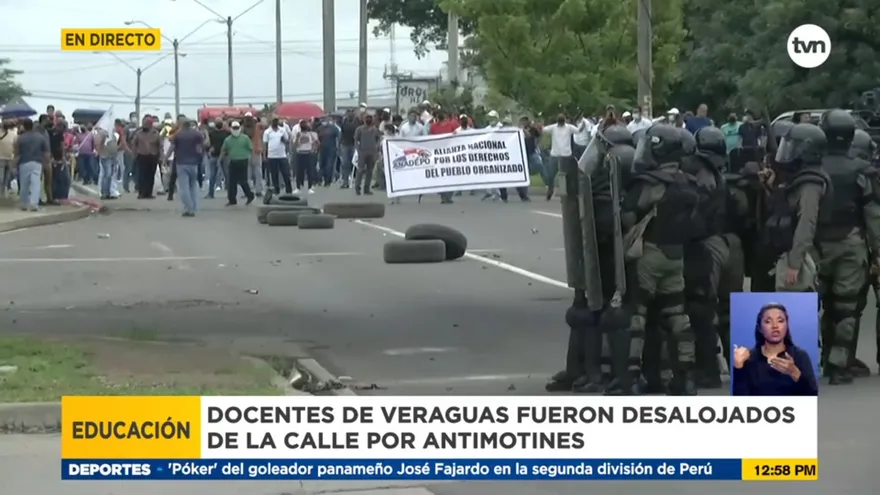 Docentes en Veraguas son desalojados por agentes del Control de Multitudes