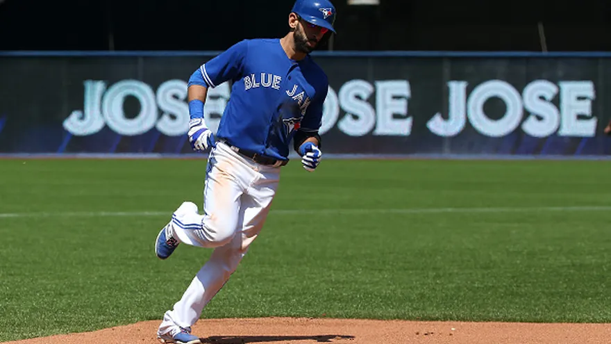 José Bautista conectó un jonrón en el partido