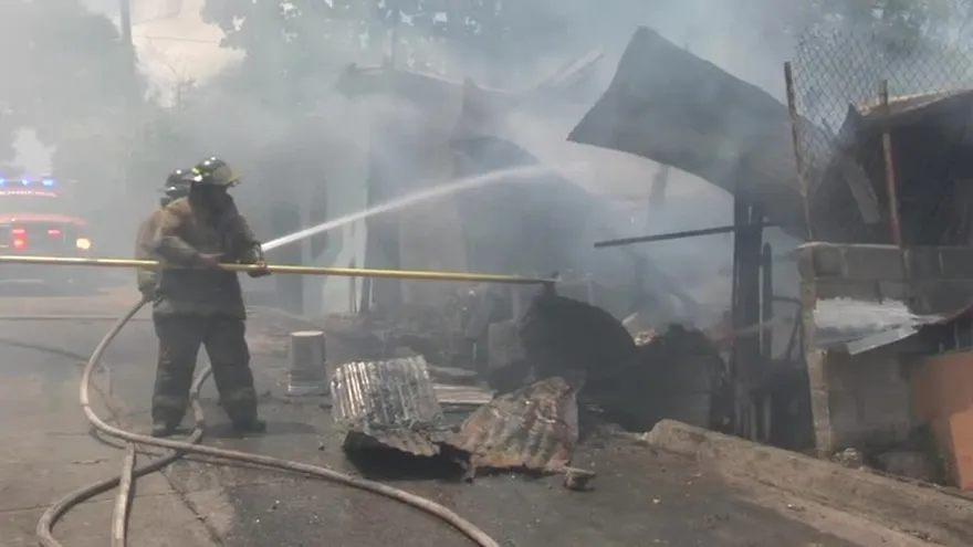 Familias damnificadas por incendio en San Miguelito