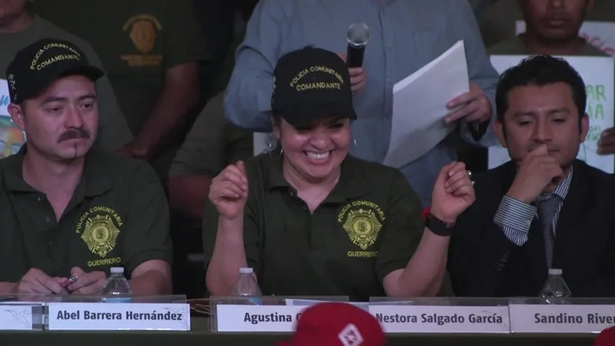 Liberan a líder de policía comunitaria en México