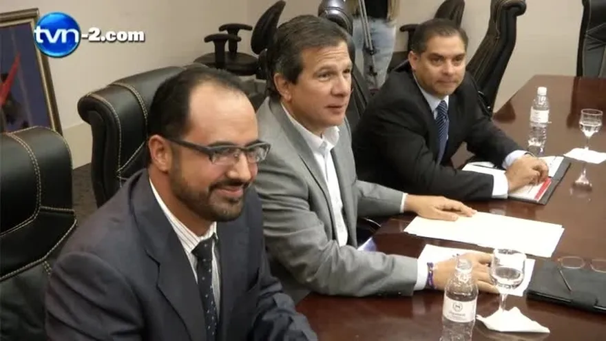 Pugnas entre perredés previo a alianza parlamentaria