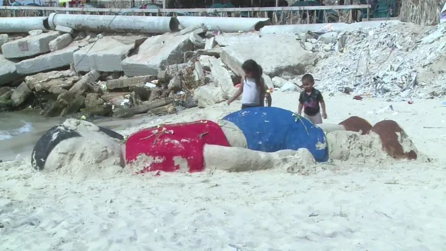 Gaza recuerda al niño Aylan en sus costas