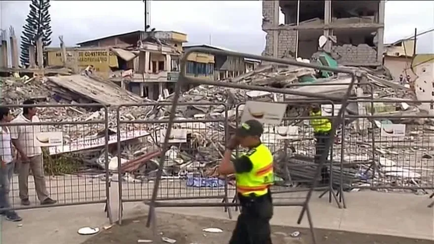 Siguen labores de búsqueda en Ecuador