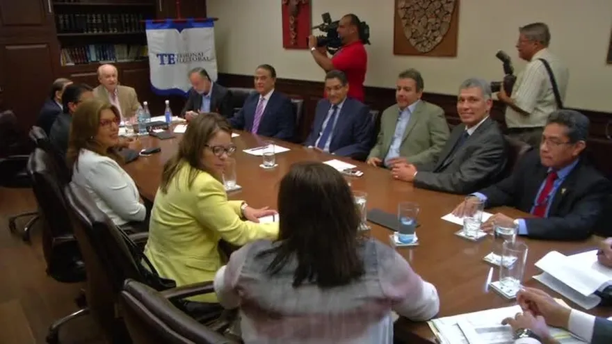 Magistrados del TE niegan intención de afectar la libertad de expresión y prensa