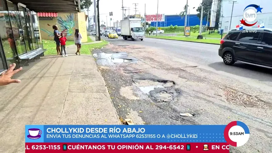 Cráteres en la parada de Río Abajo | En tu comunidad