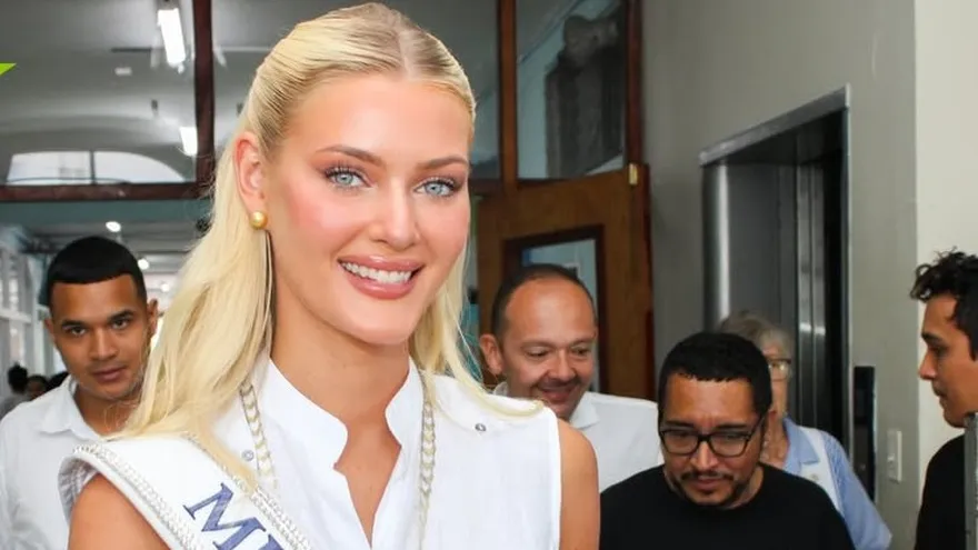 VictVictoria, Miss Universo