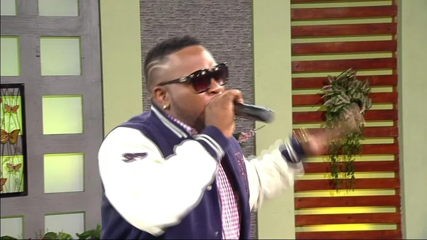 Artista - Mc Sencillo "Bailando el Dembow"