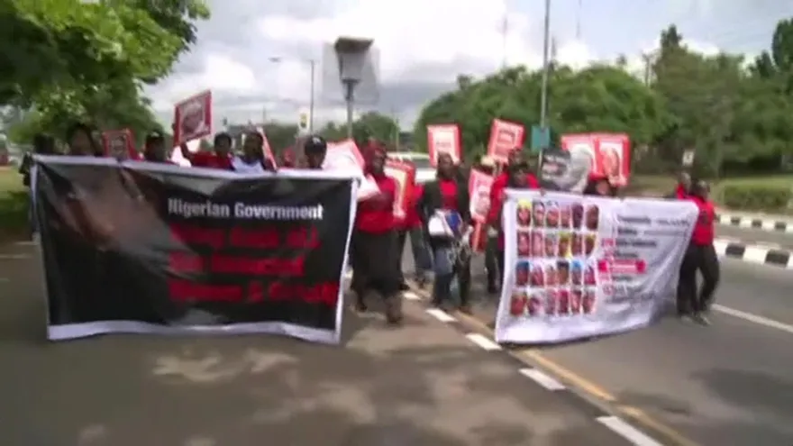 Boko Haram manda prueba de vida de estudiantes de Chibok