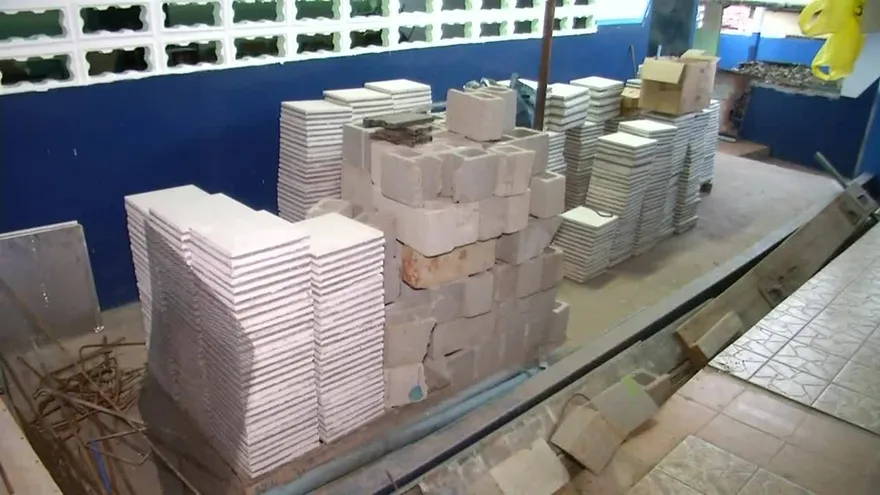 Profesores piden se habilite un baño en escuela Emperatriz Taboada