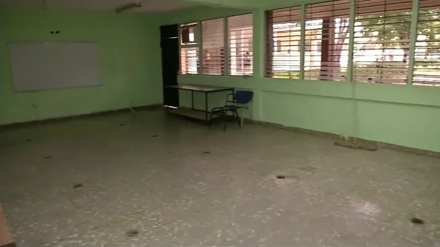 Estudiantes del José Dolores Moscote no reciben clases de laboratorios