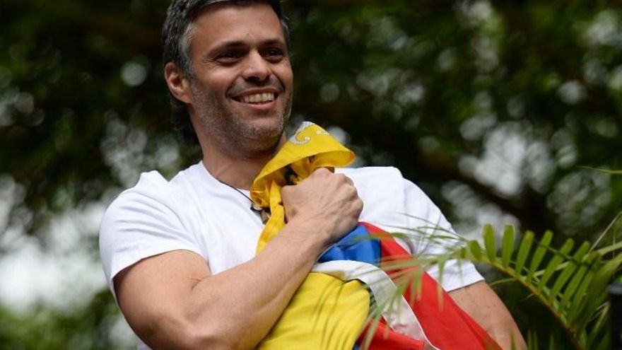 Primera aparición del opositor venezolano Leopoldo López.