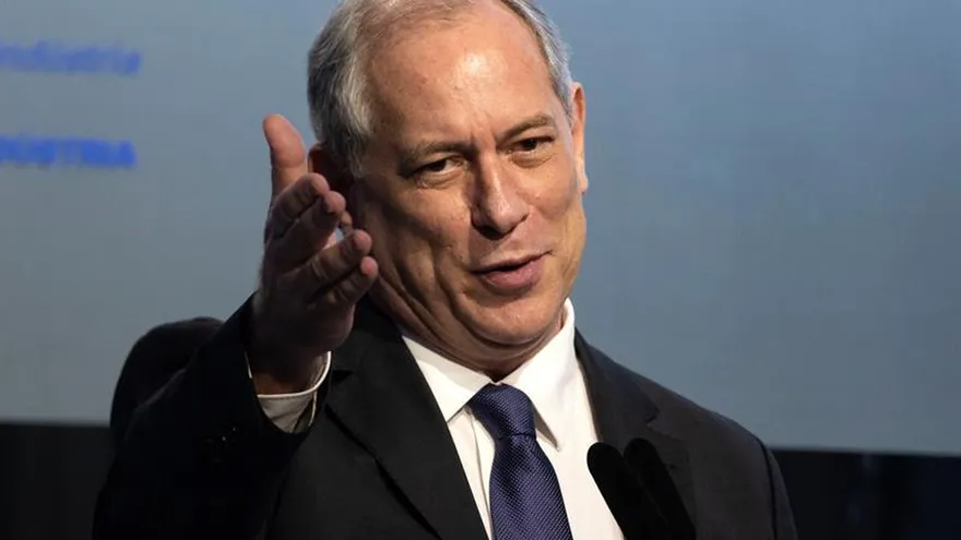 En la imagen, el centroizquierdista Ciro Gomes, proclamado candidato presidencial de los laboristas.
