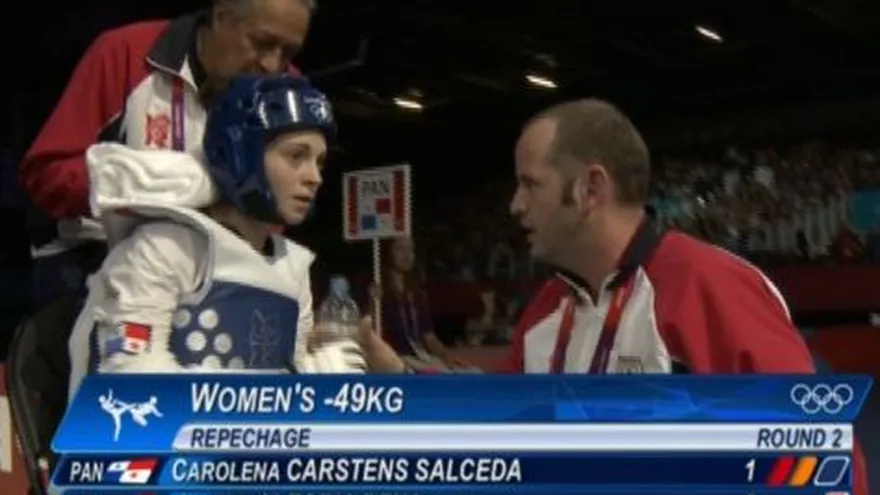 Segundo asalto. Carstens: 1 - Alegría: 3