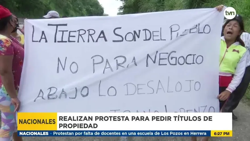 Residentes de comunidades informales protestan para exigir títulos de propiedad