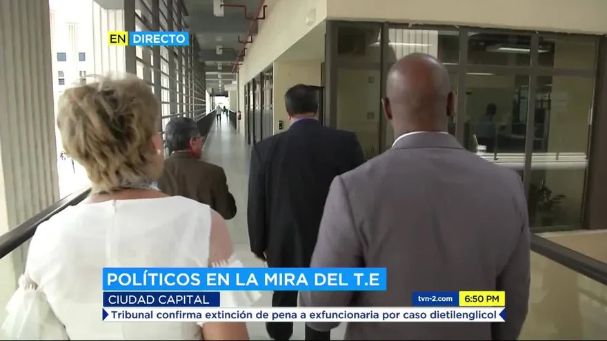 Alcalde Cumberbacht se notifica sobre solicitud de levantamiento de fuero electoral