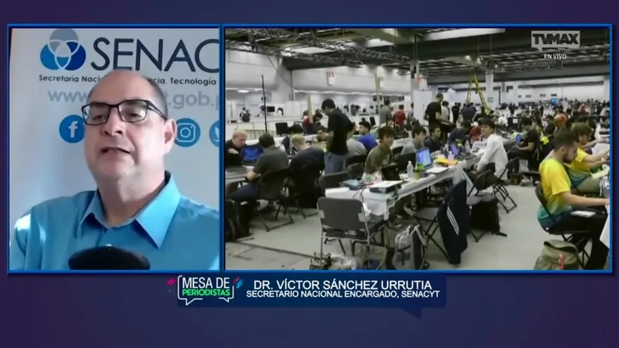 Mesa de periodistas - Dr. Víctor Sánchez Urrutia, Secretario Nacional del SENACYT