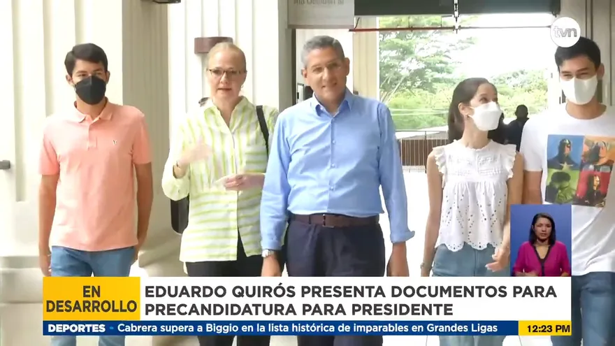 Eduardo Quirós formaliza aspiración para precandidatura a la presidencia de la República