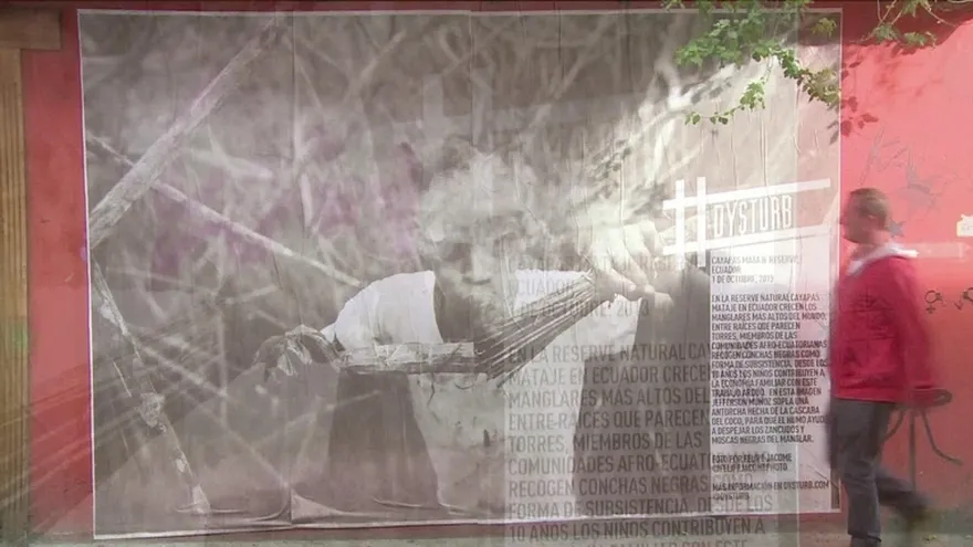 Fotoperiodistas de colectivo Dysturb exponen en calles de Bogotá