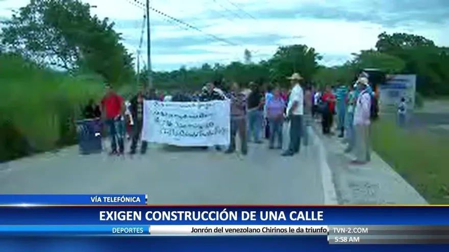 Residentes cierran vías en Caimitillo, exigen construcción de calles